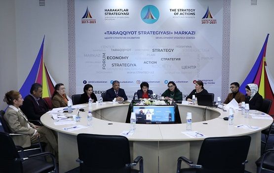 ИРО представил свои образовательные онлайн-продукты на узбекско-российском круглом столе